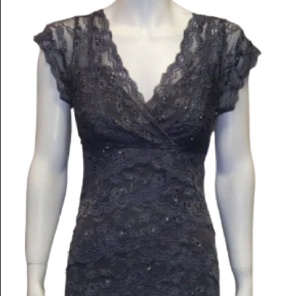 Marina fitted lace black dress